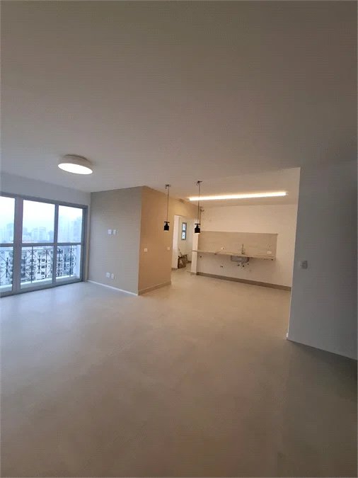 Apartamento à venda com 3 quartos, sendo 1 suíte, em Vila Andrade, São Paulo, SP
