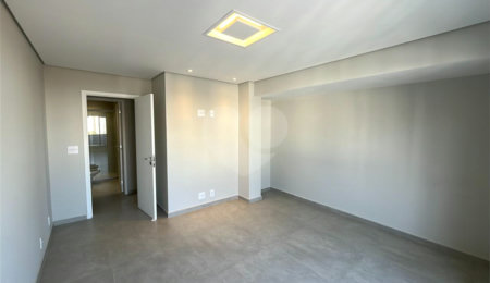 Apartamento à venda com 3 quartos, sendo 1 suíte, em Jardim Marajoara, São Paulo, SP