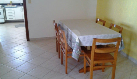 Apartamento à venda com 3 quartos, sendo 2 suítes,  em Vila Tupi, Praia Grande, SP