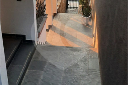 Sobrado à venda com 4 quartos, sendo 2 suítes, em Jardim São Bento, São Paulo, SP