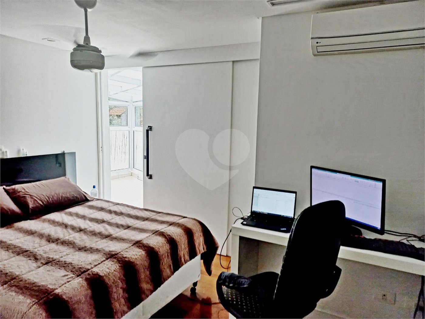 Casa à venda com 3 suítes no condomínio Maison Montparnasse, São Paulo - SP