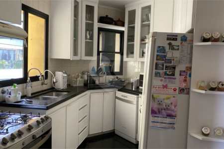 Apartamento à venda com 3 suítes em Vila Suzana, São Paulo, SP