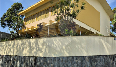 Casa à venda com 4 quartos, sendo 1 suíte,  no Centro, Mogi das Cruzes, SP