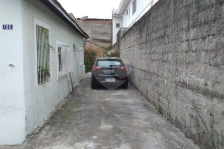 Casa à venda com 3 quartos em Vila Vitório Mazzei, São Paulo, SP