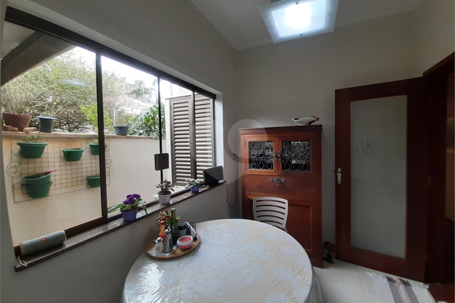 Casa à venda com 4 quartos, sendo 2 suítes,  em Jardim Floresta, São Paulo, SP