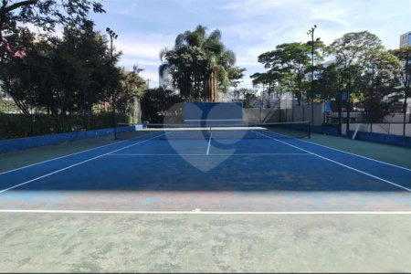 Apartamento à venda com 2 quartos em Vila Olímpia, São Paulo, SP