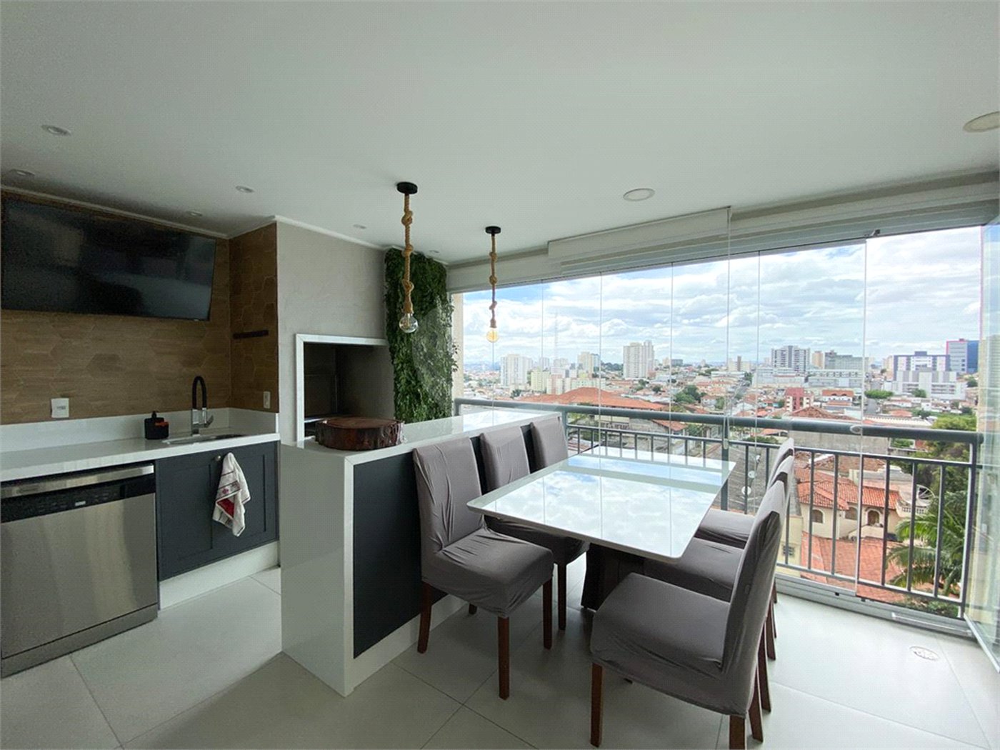 Apartamento à venda com 2 quartos, sendo 1 suíte,  em Tucuruvi, São Paulo, SP