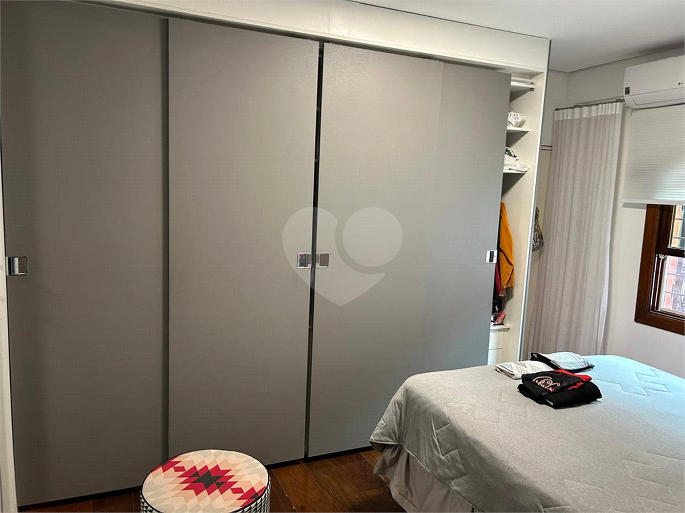 Casa à venda com 2 suítes no condomínio Residencial, Mogi das Cruzes - SP
