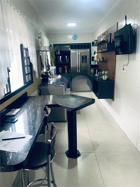 SALA COMERCIAL PROXIMO A UNIMED VILA NERY