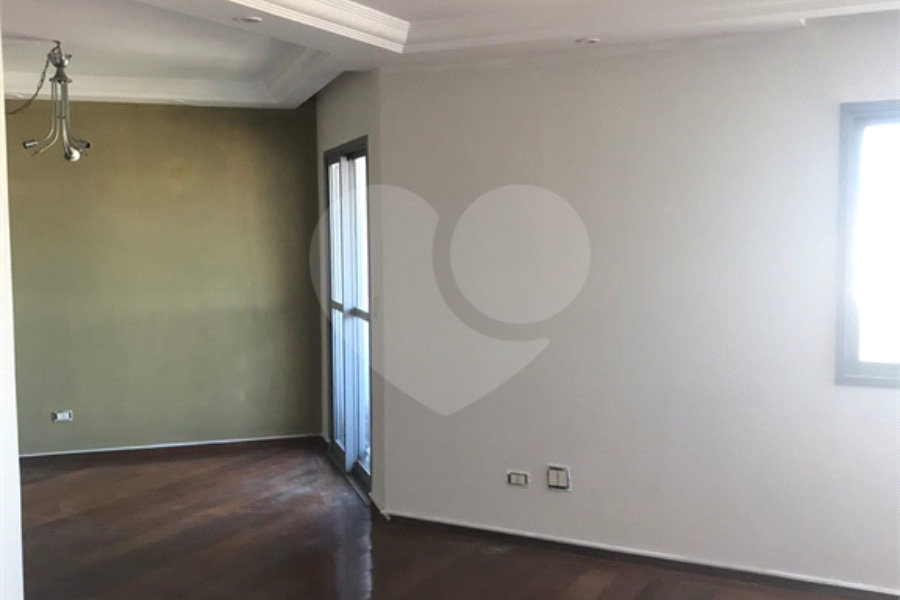 Apartamento à venda com 3 quartos, sendo 1 suíte, em Vila Paulicéia, São Paulo, SP