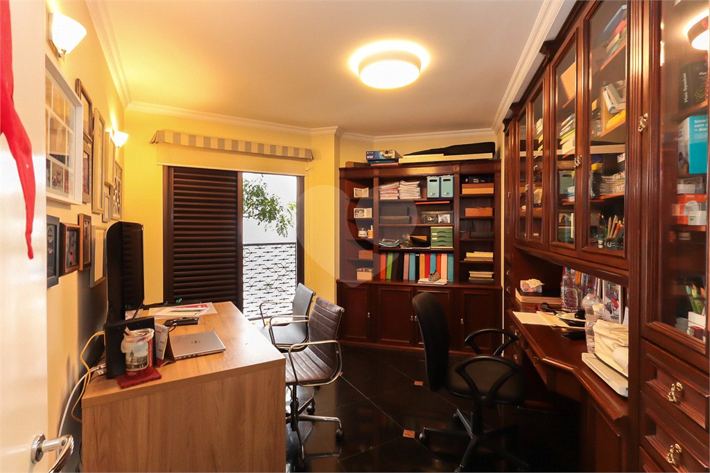 Apartamento à venda com 3 quartos, sendo 2 suítes, em Campo Belo, São Paulo, SP