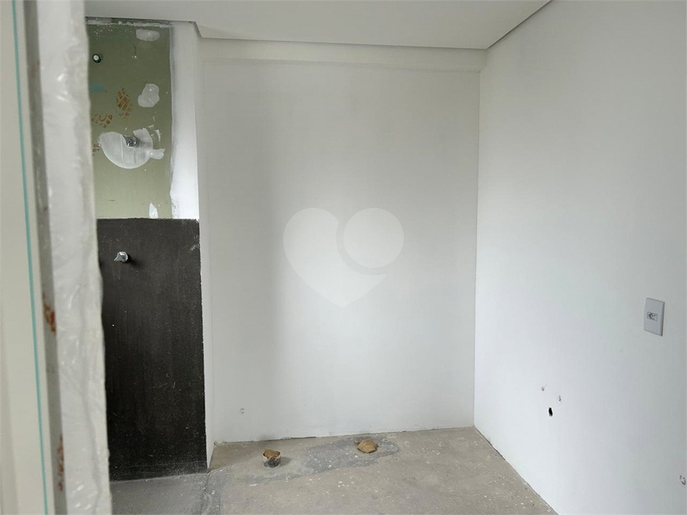 Apartamento à venda com 2 suítes em Cerqueira César, São Paulo, SP