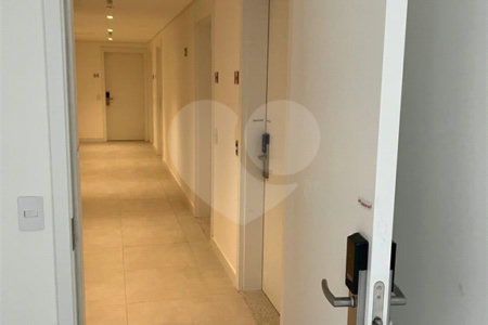Apartamento à venda com 1 quarto em Alto da Boa Vista, São Paulo, SP