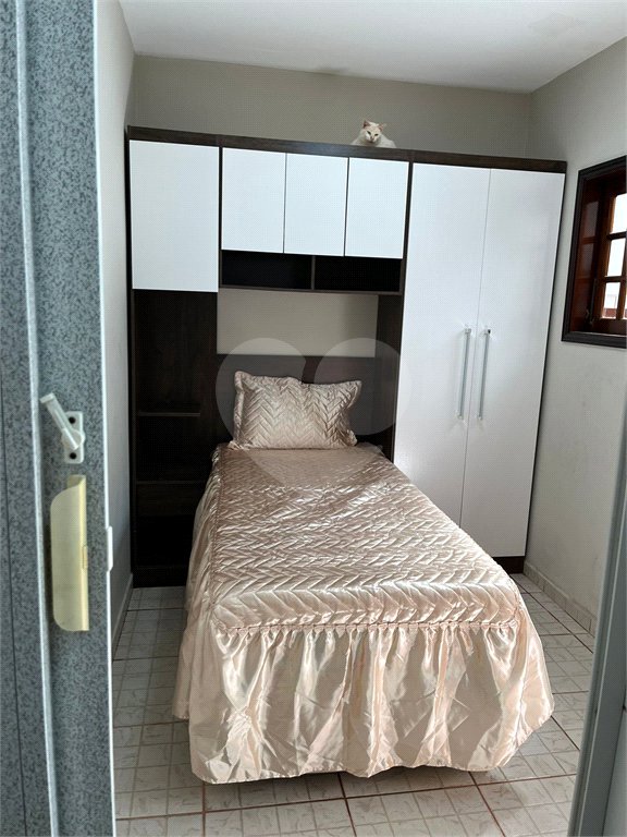 Casa Térrea à venda com 5 quartos, sendo 3 suítes,  em Vila Oliveira, Mogi das Cruzes, SP