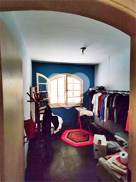 Casa à venda com 4 quartos, sendo 1 suíte, no condomínio Chacarás Bela Vista, Mairiporã - SP