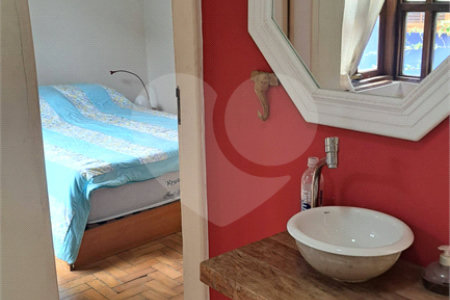 Casa de Vila à venda com 4 quartos, sendo 1 suíte, em Vila Olímpia, São Paulo, SP