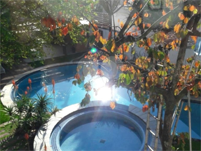 Sobrado à venda com 3 suítes em Tremembé, São Paulo, SP