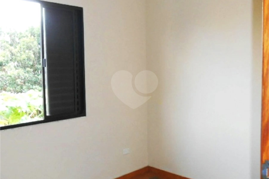 Sobrado à venda com 3 quartos, sendo 1 suíte,  em Santa Terezinha, São Paulo, SP