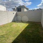 Sobrado à venda ou para alugar com 3 suítes em Jardim do Lago, Atibaia, SP