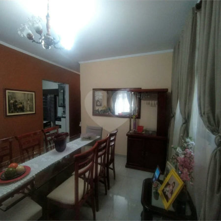 Casa à venda com 10 quartos, sendo 1 suíte, em Santa Teresinha, São Paulo, SP