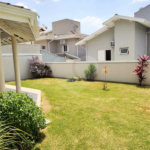 Casa à venda ou para alugar com 3 suítes no condomínio Residencial Jardim das Palmeiras, Vinhedo - SP