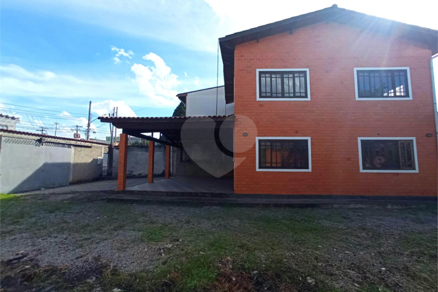 Casa à venda com 3 quartos, sendo 1 suíte, em Limão, São Paulo, SP