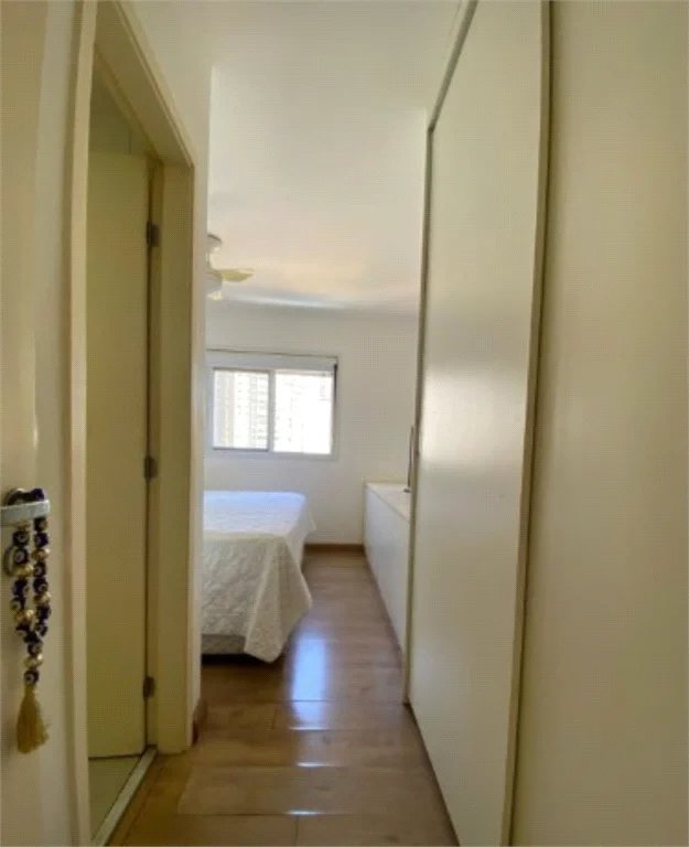 Apartamento à venda com 3 quartos, sendo 1 suíte,  em Vila Andrade, São Paulo, SP