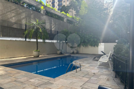Apartamento à venda com 4 quartos, sendo 2 suítes, em Pinheiros, São Paulo, SP