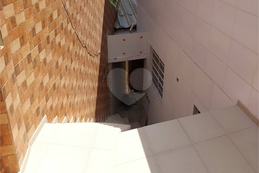 Sobrado à venda com 3 quartos, sendo 2 suítes, em Vila Paulicéia, São Paulo, SP