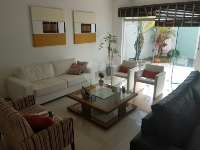 Casa à venda com 4 quartos, sendo 3 suítes,  em Tremembé, São Paulo, SP