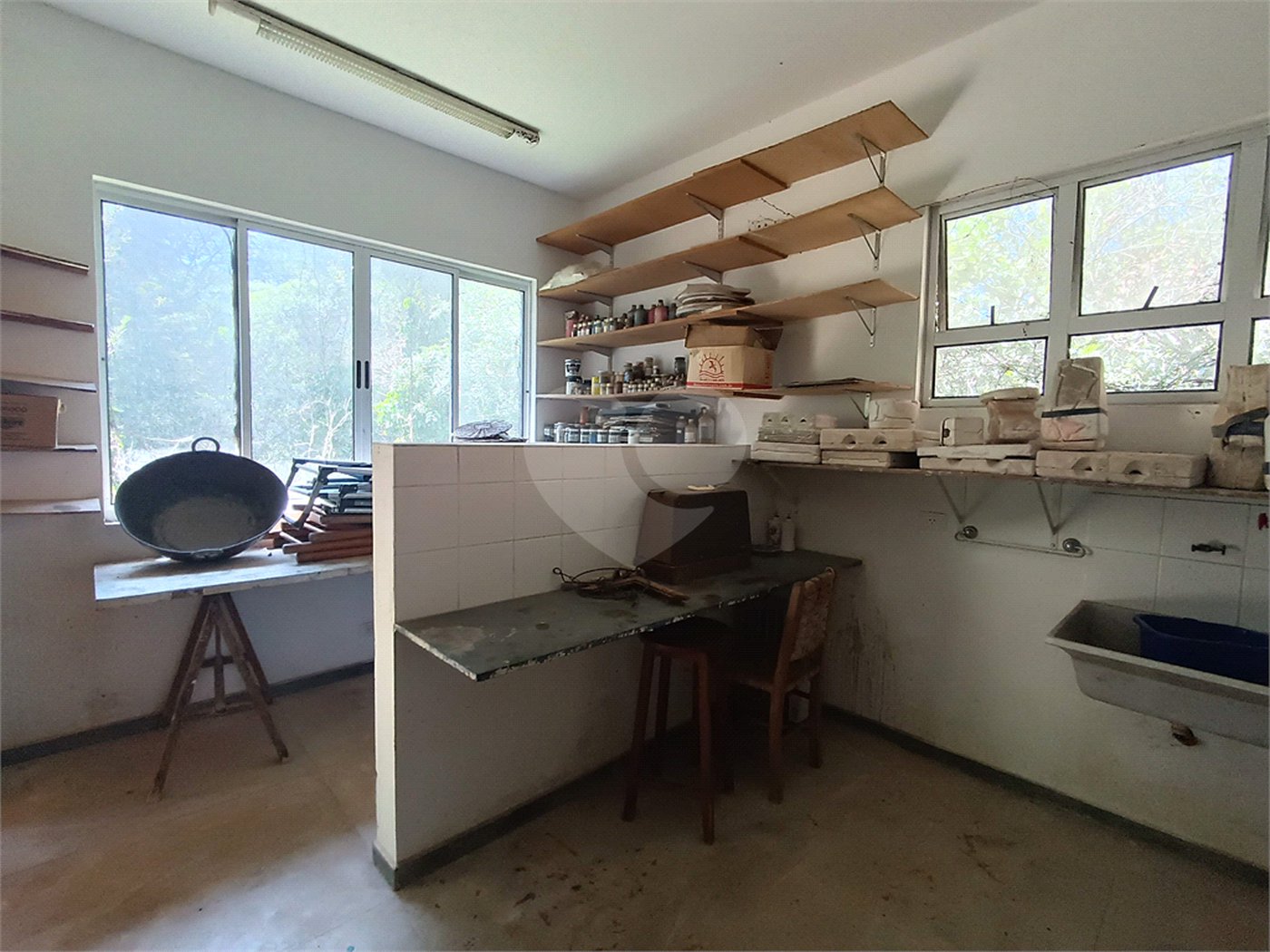 Casa à venda com 4 quartos, sendo 3 suítes, no condomínio Patrimônio do Carmo, São Roque - SP