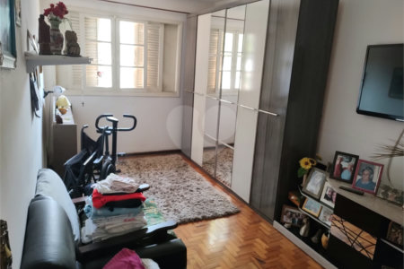 Sobrado à venda com 3 quartos no Centro, Jarinu, SP