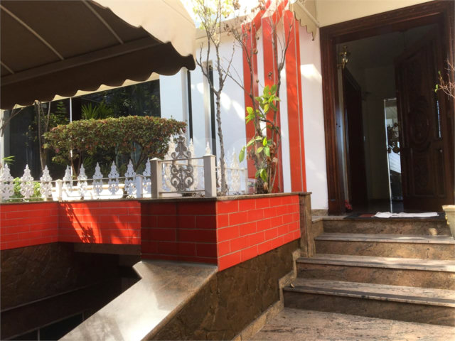 Sobrado à venda ou para alugar com 5 quartos, sendo 1 suíte,  em Freguesia do Ó, São Paulo, SP