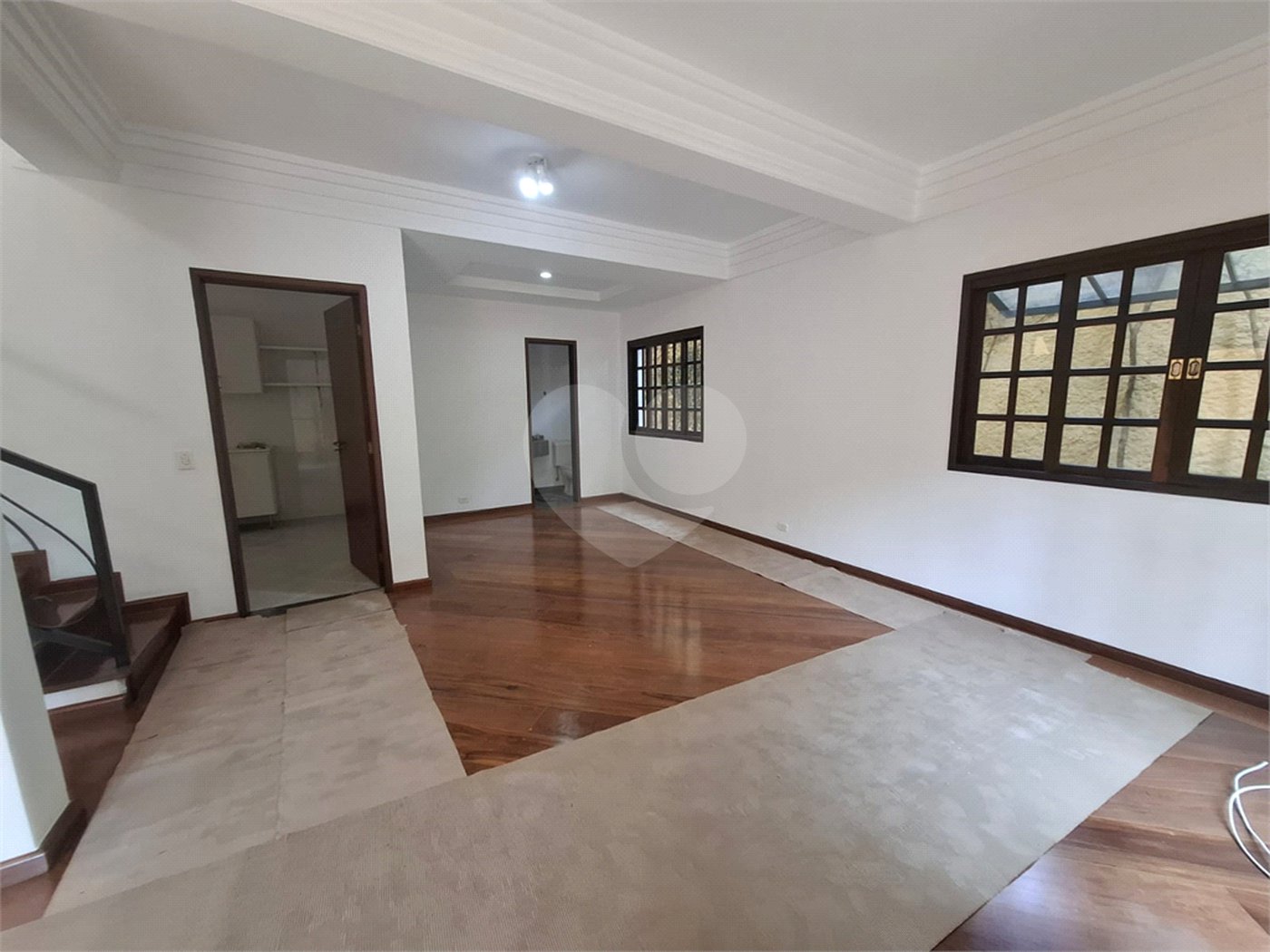 Casa para alugar com 4 quartos, sendo 2 suítes, no condomínio Palm Garden, São Paulo - SP
