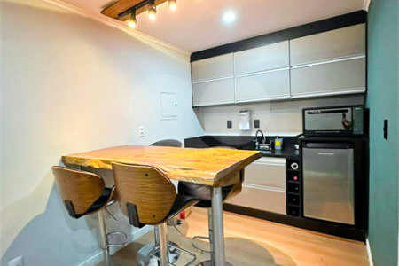 Apartamento à venda com 1 quarto em Vila Uberabinha, São Paulo, SP