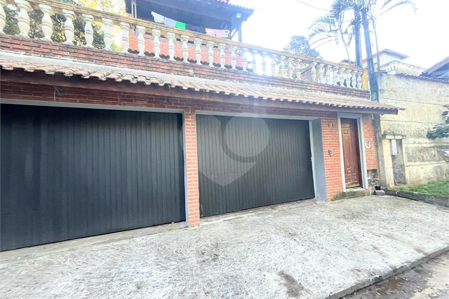 Casa à venda com 3 quartos, sendo 1 suíte, no condomínio Iara Branca, Mairiporã - SP