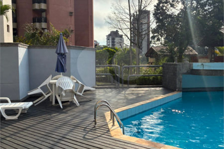 Cobertura à venda com 1 suíte em Vila Suzana, São Paulo, SP