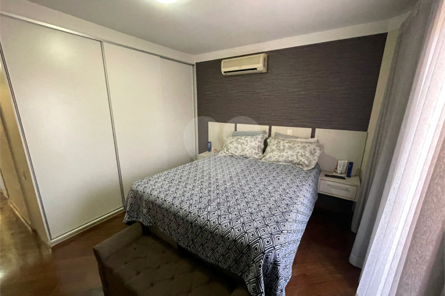 Sobrado à venda com 3 suítes em Santana, São Paulo, SP