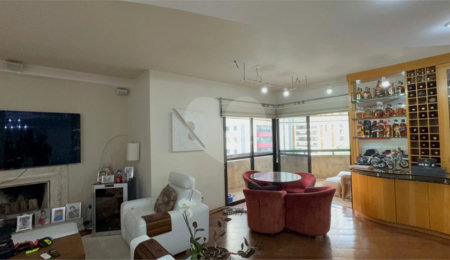 Apartamento à venda com 3 suítes em Vila Clementino, São Paulo, SP