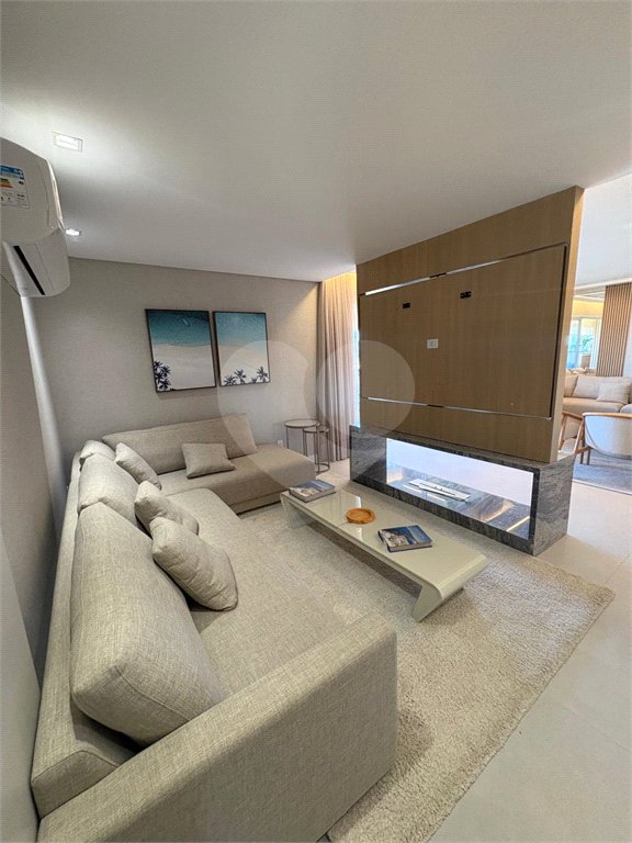 Apartamento à venda com 3 suítes em Urbanova, São José dos Campos, SP