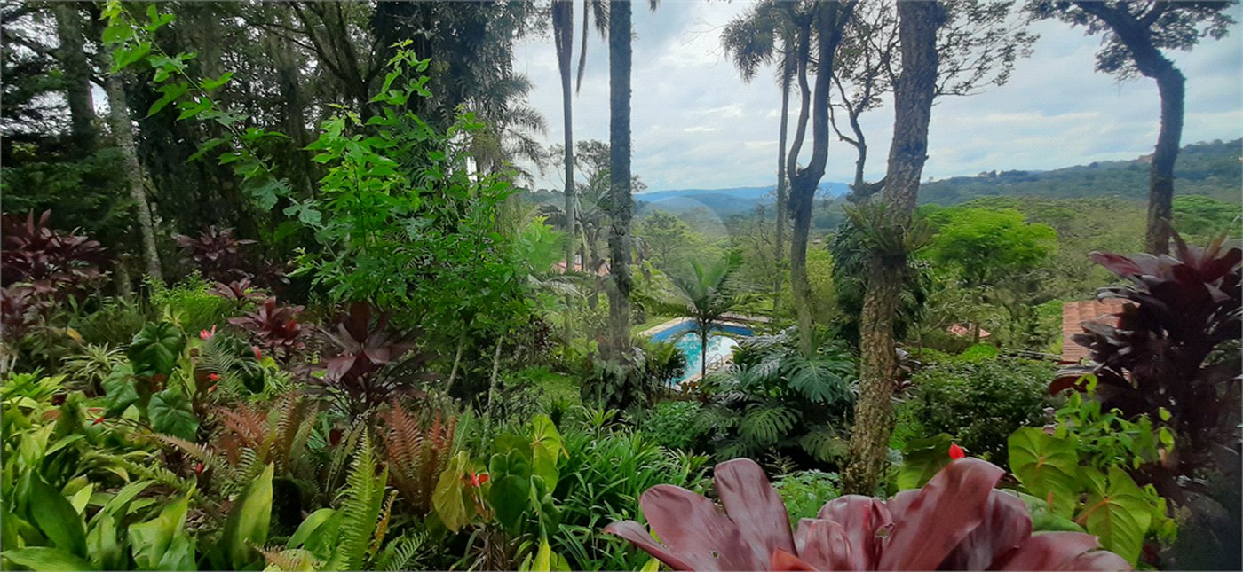 Casa Térrea à venda com 4 quartos, sendo 2 suítes, em Serra da Cantareira, Mairiporã, SP