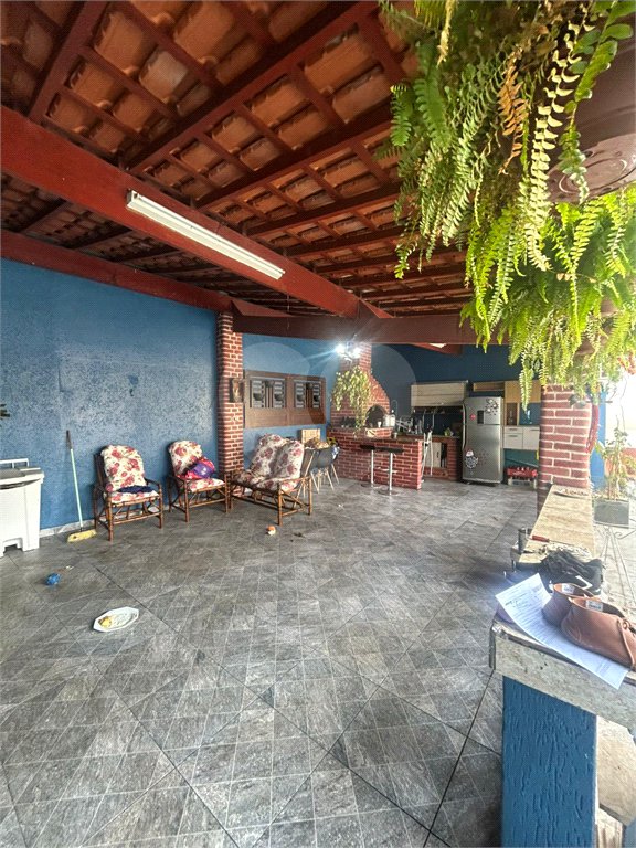 Sobrado à venda com 3 quartos, sendo 1 suíte,  em Tremembé, São Paulo, SP