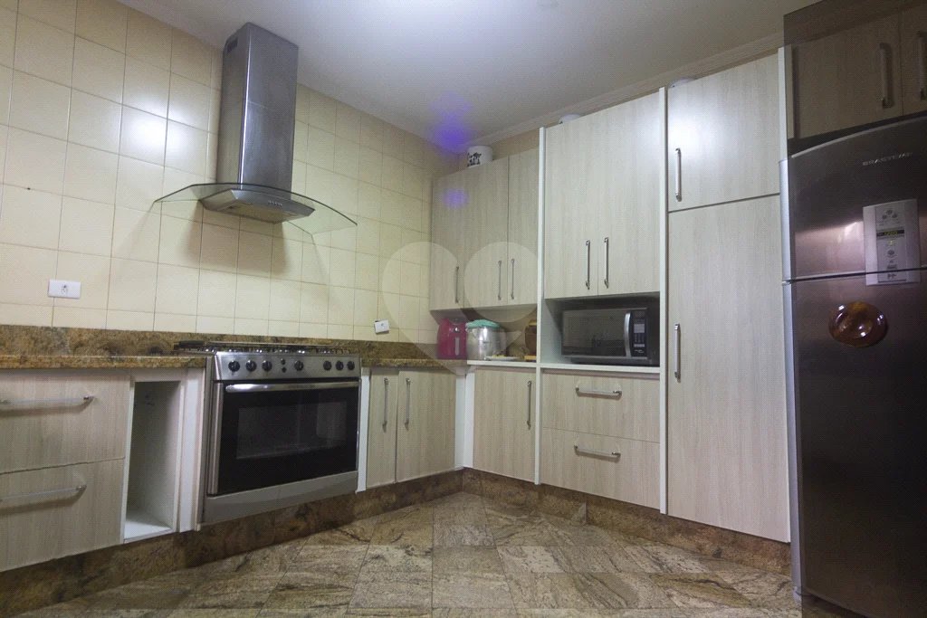Casa à venda com 4 suítes em Jardim Franca, São Paulo, SP