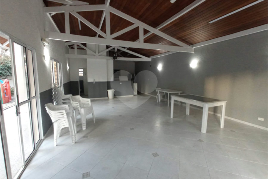 Casa à venda com 3 quartos, sendo 1 suíte, no condomínio Cond Res Paineiras, São Paulo - SP