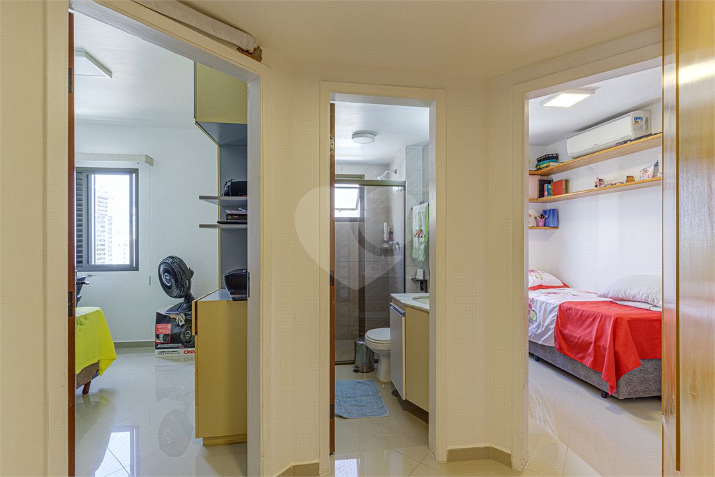 Apartamento à venda com 3 quartos, sendo 1 suíte, em Alto da Boa Vista, São Paulo, SP