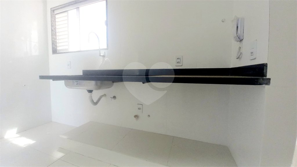 Apartamento à venda com 2 quartos, sendo 1 suíte, em Fluminense, São Pedro da Aldeia, RJ