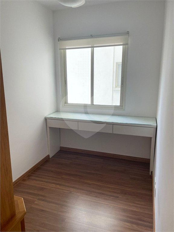 Apartamento para alugar com 3 quartos, sendo 1 suíte, em Indianópolis, São Paulo, SP