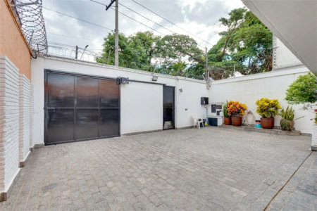 Casa à venda com 4 quartos, sendo 1 suíte,  em Brooklin Paulista, São Paulo, SP