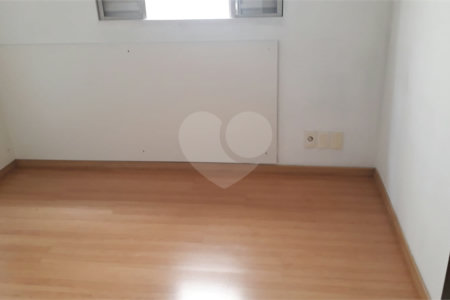 Casa em condomínio à venda com 3 quartos, sendo 1 suíte,  em Vila Natal, Mogi das Cruzes, SP