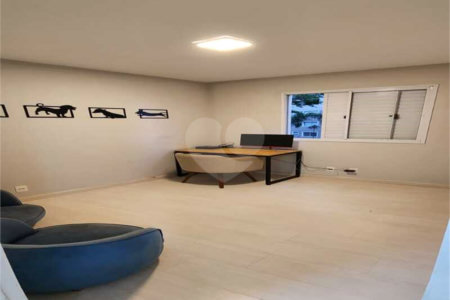 Apartamento à venda com 2 quartos, sendo 1 suíte,  em Parque Reboucas, São Paulo, SP